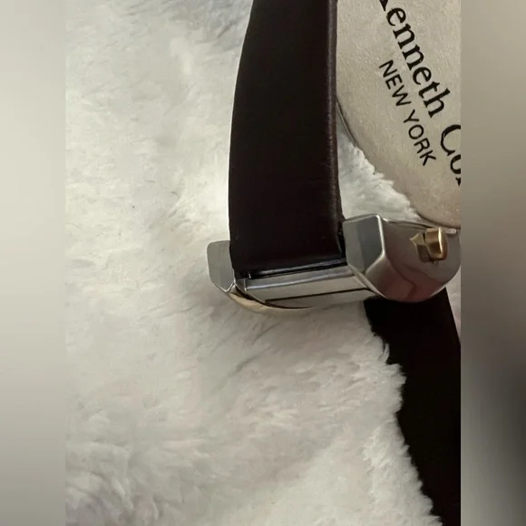 NWT Authentic Vintage Kenneth Cole 2-Tone Stainless Steel Watch w/Leather KC2152 - Picture 11 of 16